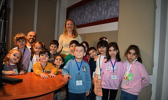 Egeli miniklerden Radyo Ege Kampüs’e anlamlı ziyaret