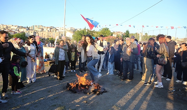 Hıdırellez Bayramı, Küçükçekmece’de coşkuyla kutlandı