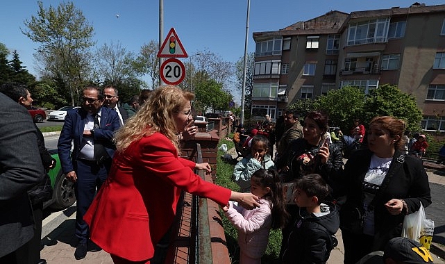 Bakırköy Belediyesi depreme karşı tüm birimleriyle sahada