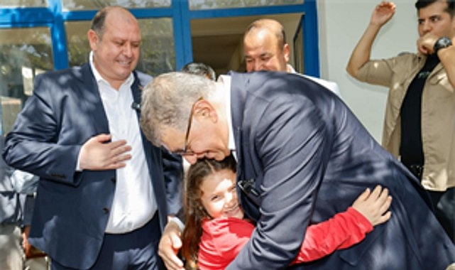 Başkan Tugay Menderes’in köylerinde üreticilerle buluştu