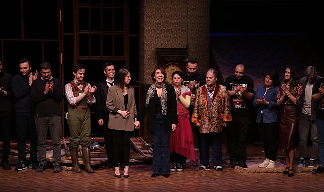 Bol Ödüllü Komedi “Yoldan Çıkan Oyun” Seyirciyle Buluştu