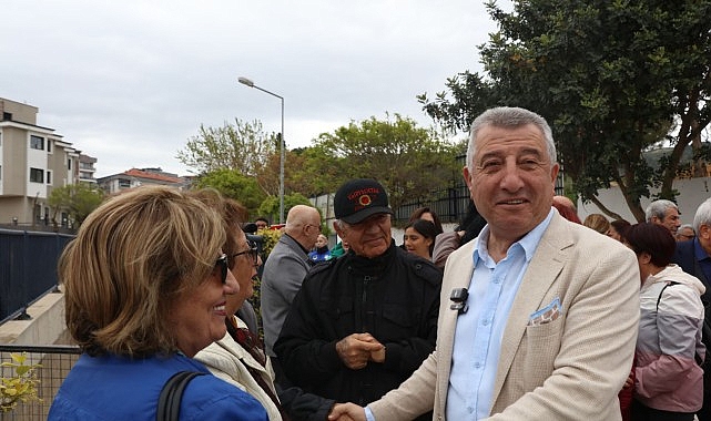 Güzelbahçe’de Oyun Parkı ve Sevgi Yolu Hizmete Açıldı