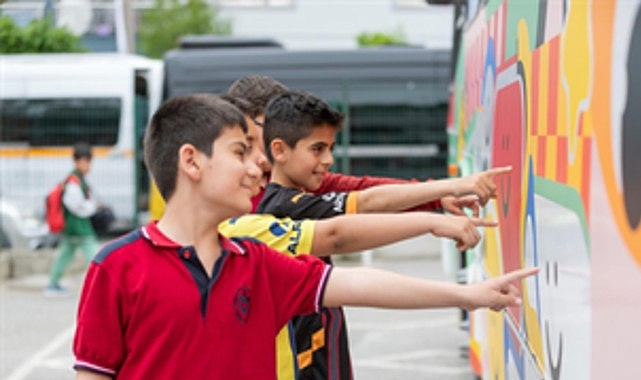 Tugay: Çocuklar yaşadıkları dünyayı koruyarak büyüsünler