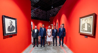 Atatürk ve Refik Anadol sergileri İzmirliler ile buluşuyor