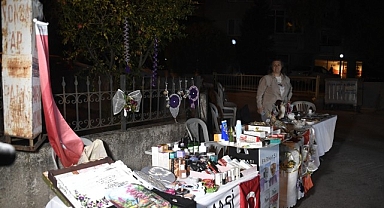 Bu sokakta eğlence ve alışveriş bir arada