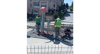 Edremit’te Parklar Yenileniyor