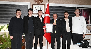 Gençlik Meclisi’nden Başkan Topaloğlu’na Anlamlı Ziyaret