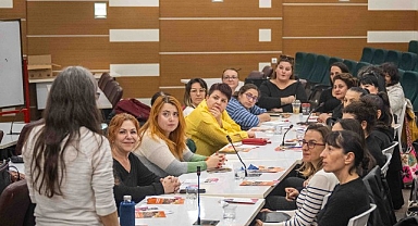 Bornova’da “Kadınların İnsan Hakları” için güçlü adım